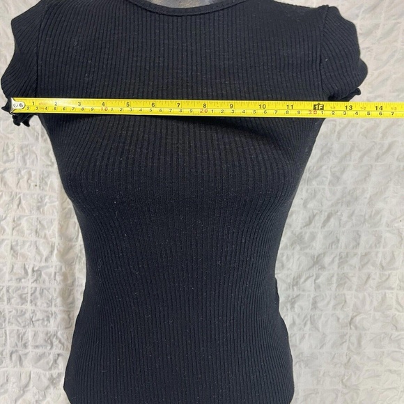 Small - Women's - Liz & Sara - Chic Black Ribbed Bodysuit with Ruffle Trim - Picture 5 of 7